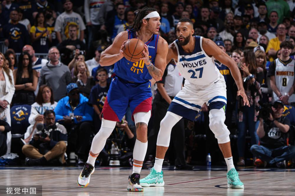 尤文图斯与 尤文图斯与